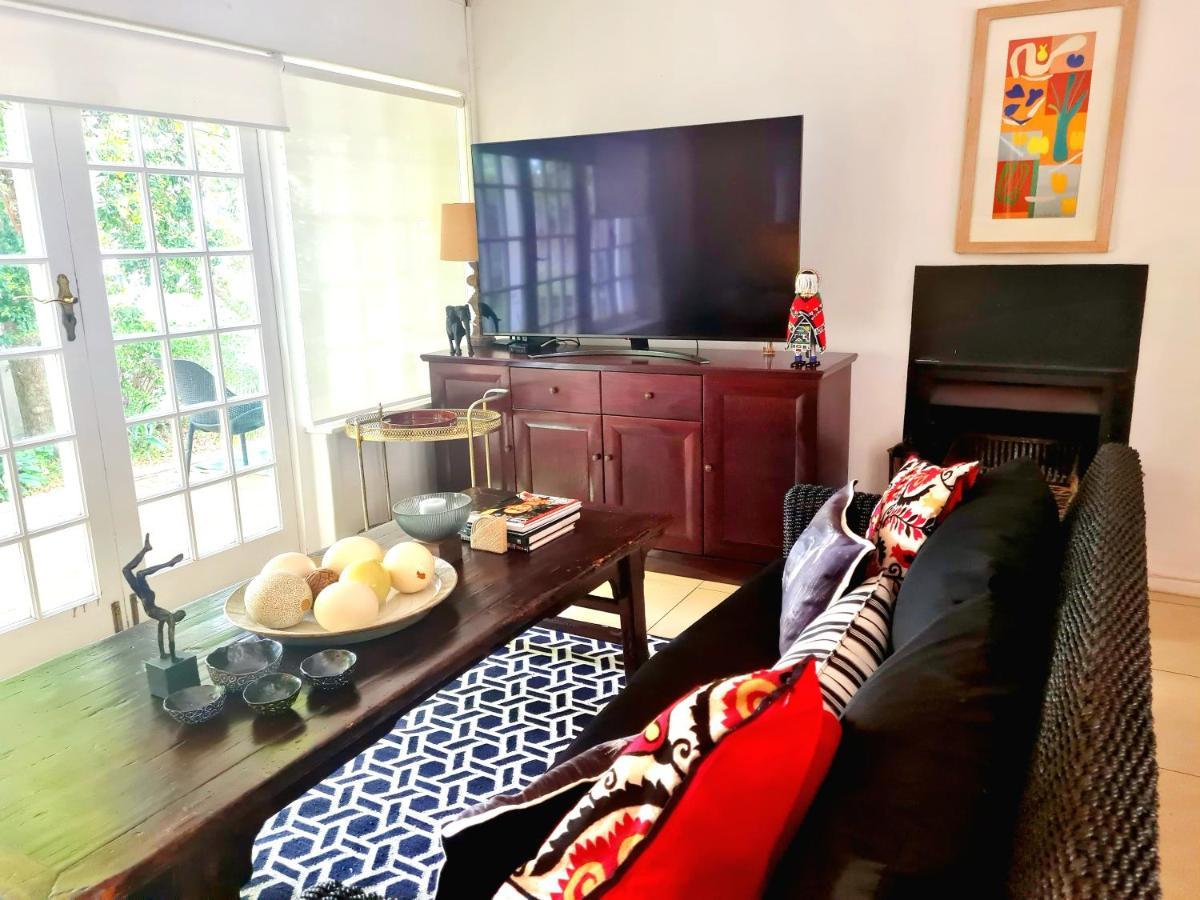 Art House Villa สเตลเลนบอช ภายนอก รูปภาพ